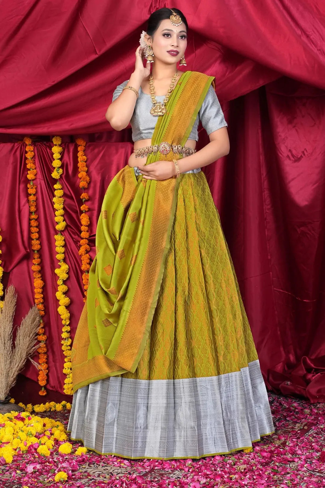 Liril Banarasi Pattu Lehenga Choli With Zari Work