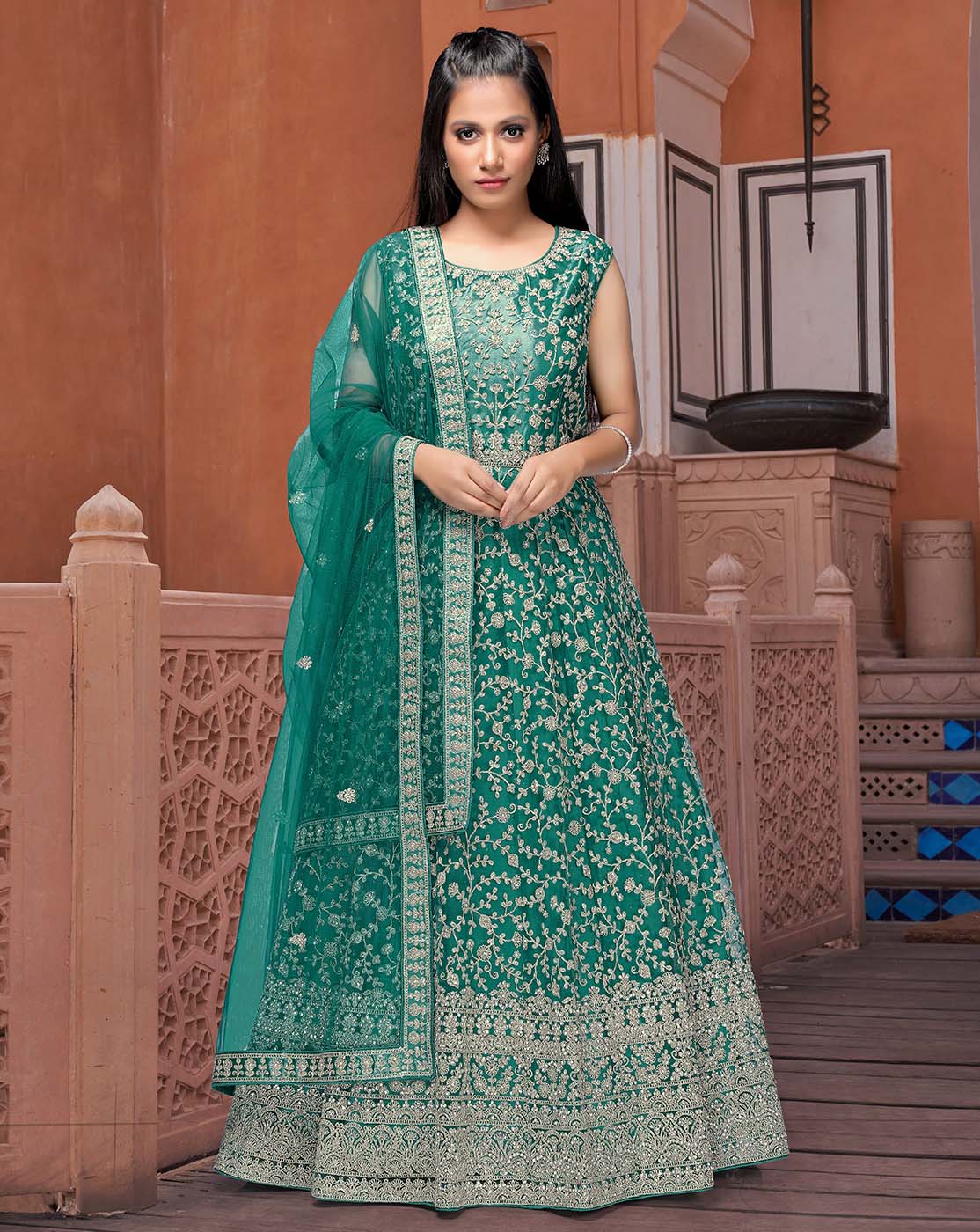 Buy Myra Rama Green Heavy Embroidered Net bridal Lehenga Online at Best  Price | Distacart